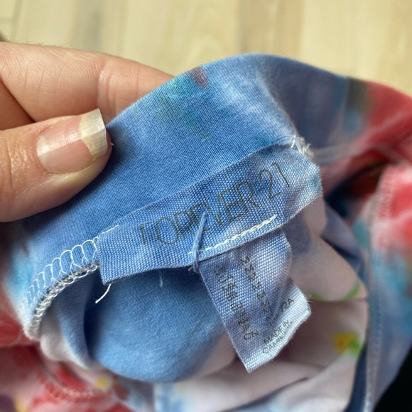 Hand tye dye skater skirt juniors women’s size medium gently worn - Picture 3 of 3